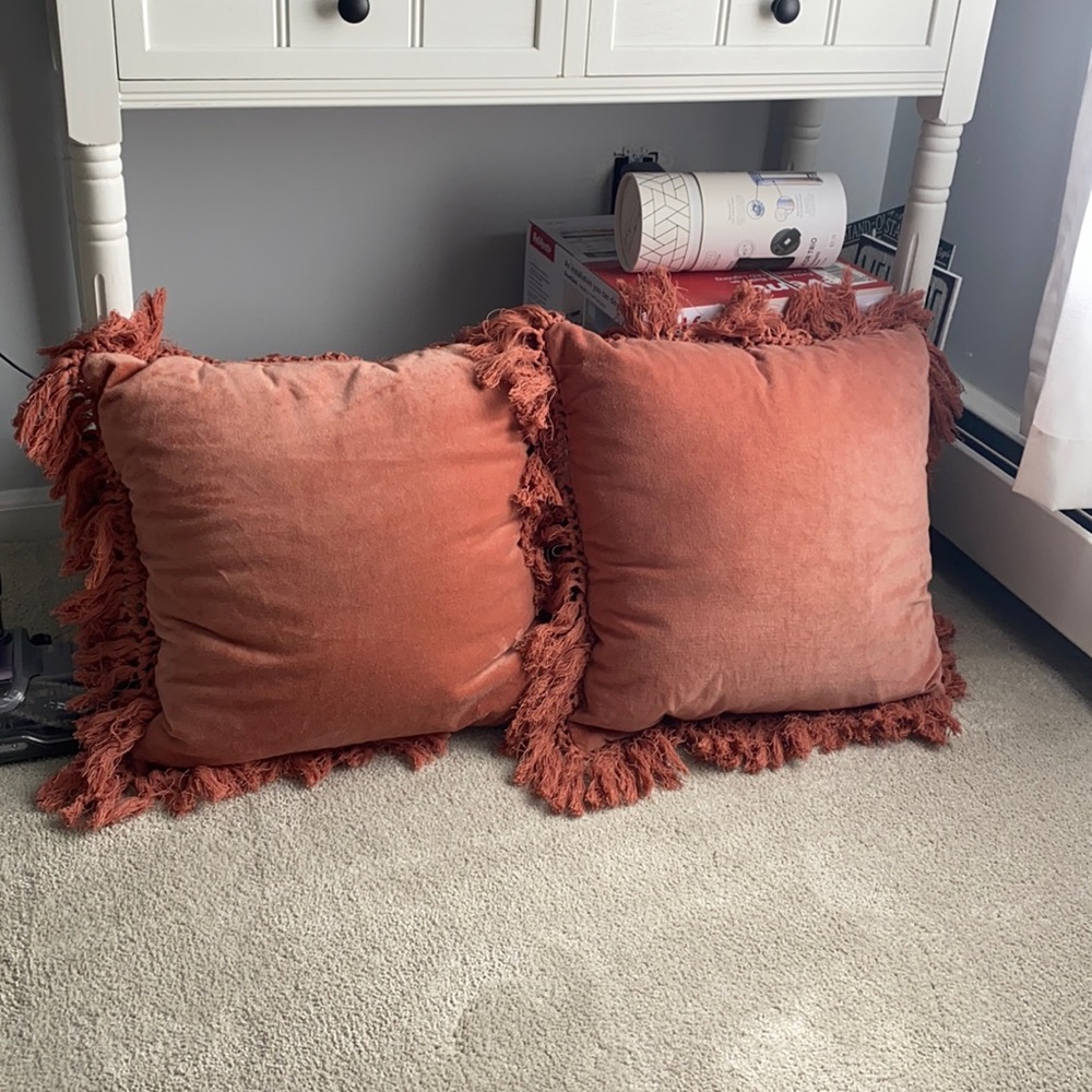Decor pillows